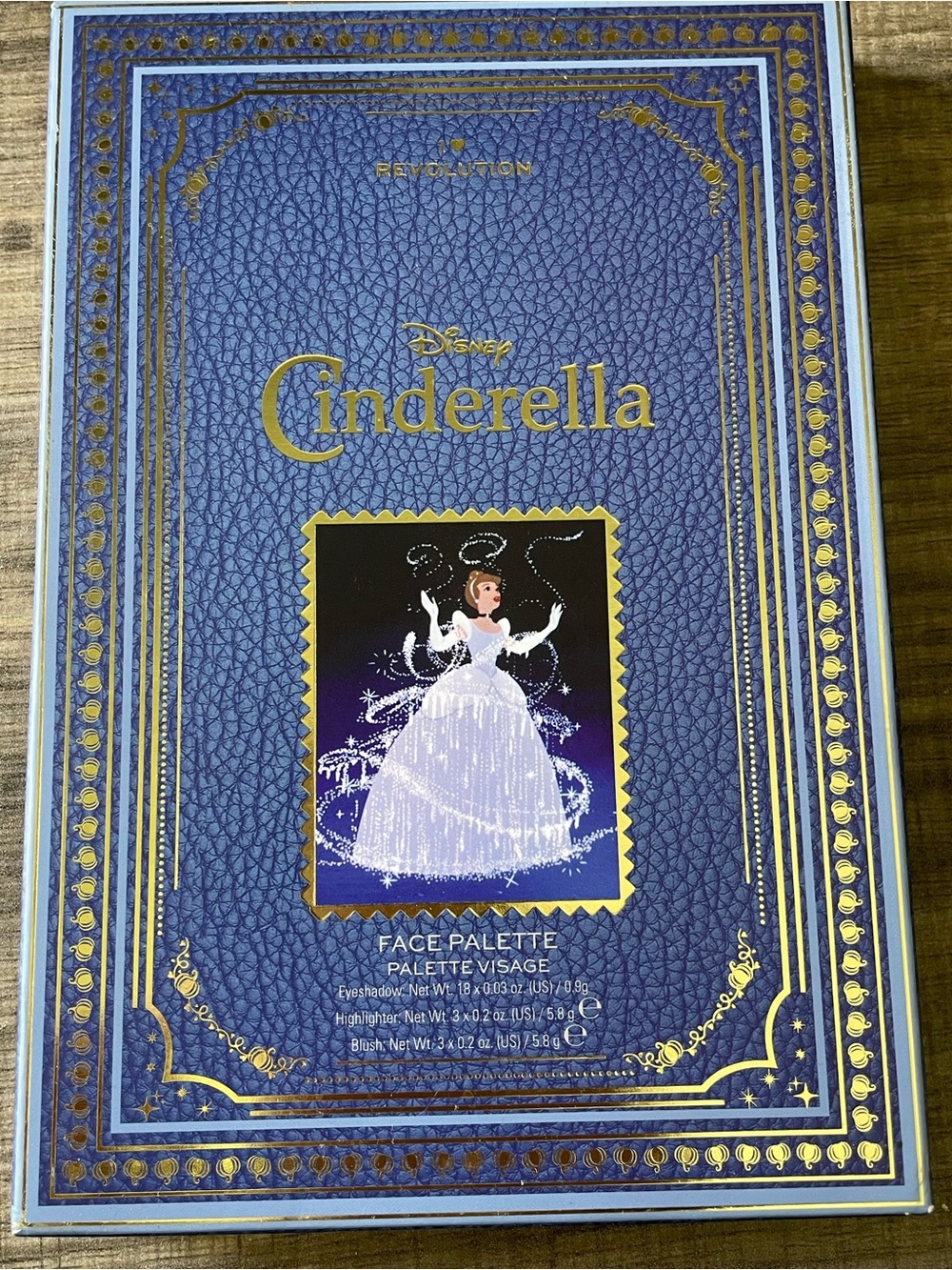 I Heart Revolution x Disney Fairytale Storybook Palette Cinderella - New